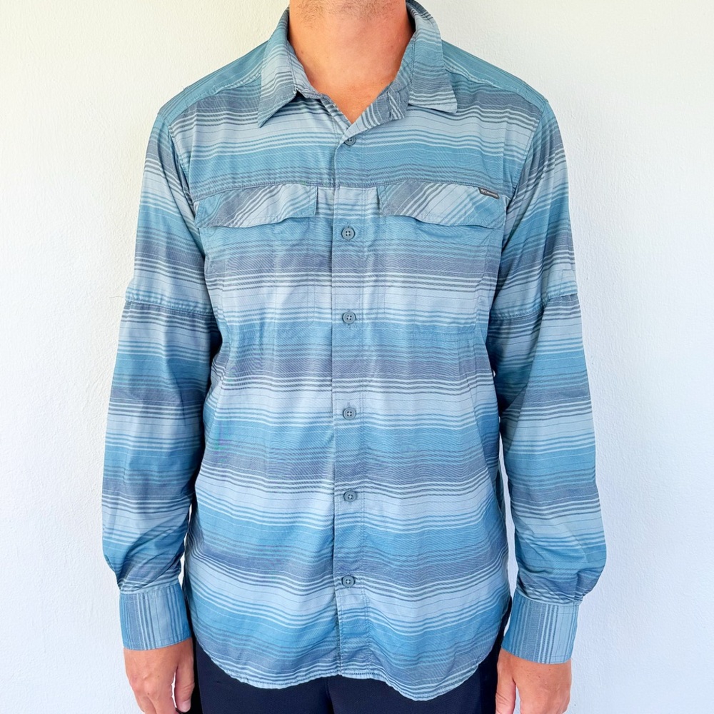 Columbia Omni-Shade men’s blue performance nylon button down shirt size large